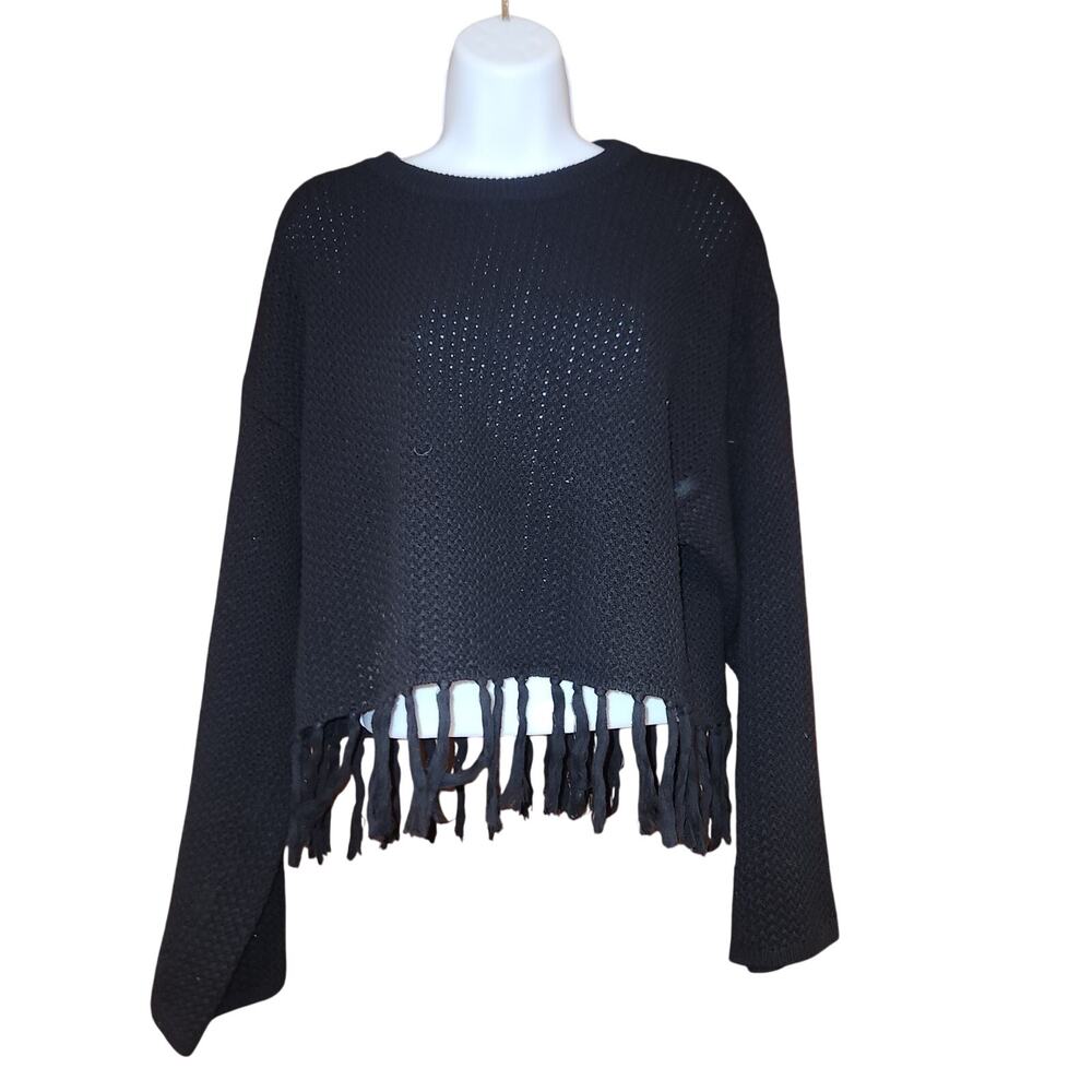 Le‎ Lis Black Knit Fringe Crop Sweater Sz Small Long Bell Bottom Sleeves99